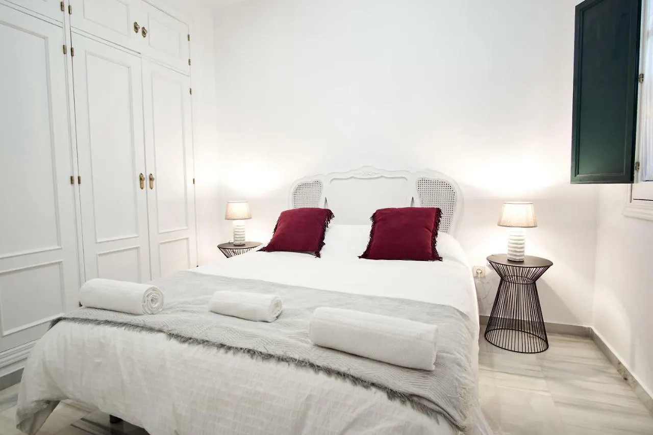 Monsalves Courtyard By Valcambre Apartment Seville Spain